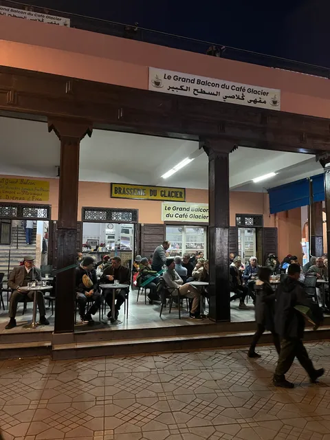 Le Grand Balcon du Café Glacier
