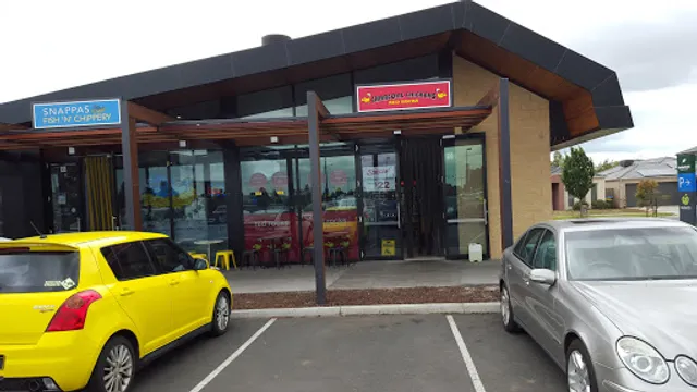 Red Rocks Charcoal Chicken & Kebab, Point Cook