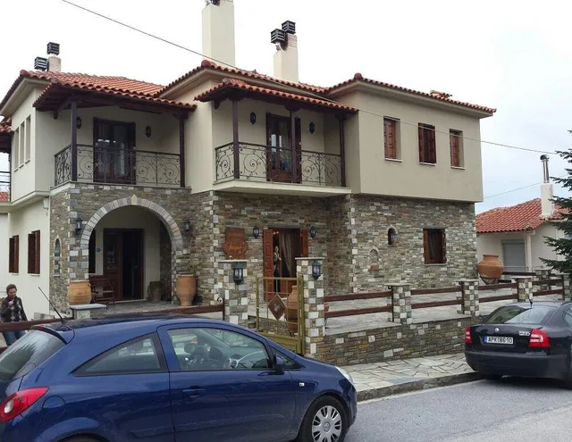 Iatrou Guesthouse