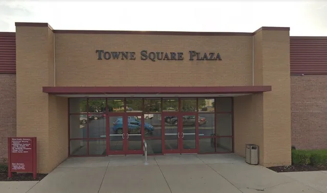 Towne Square Plaza Shopping Center