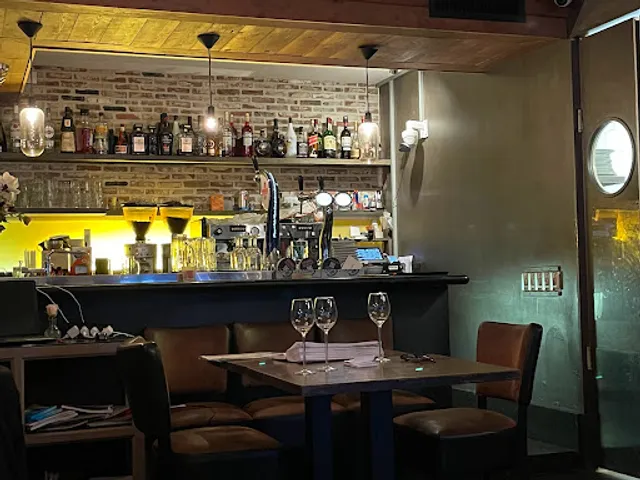 MMX Italian restaurant