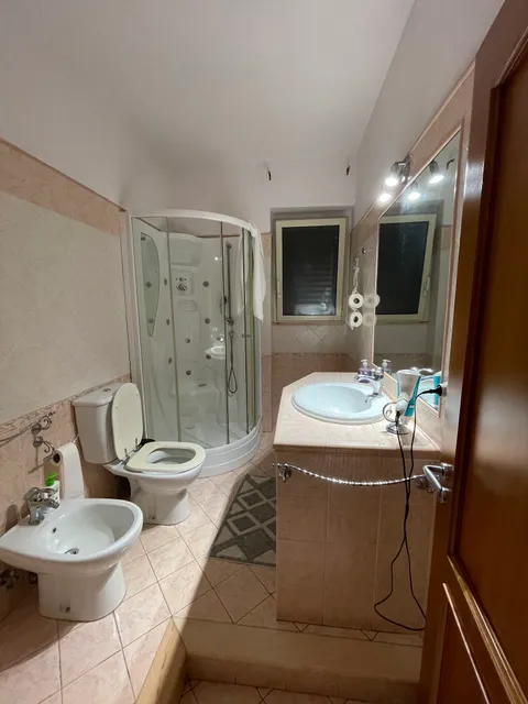 Airport Tourist's Home