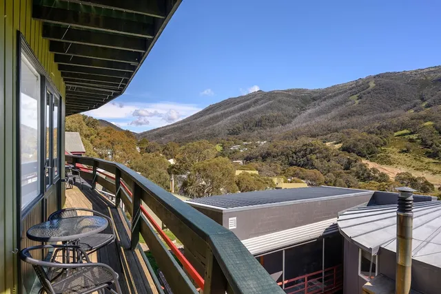 Kasees Apartments & Mountain Lodge