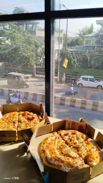 Domino's Pizza | Tarajan, Jorhat