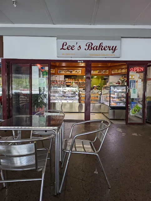 Lee's Bakery