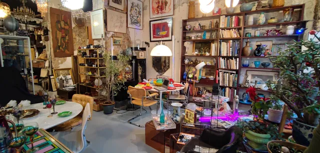 No Time - Vintage shop