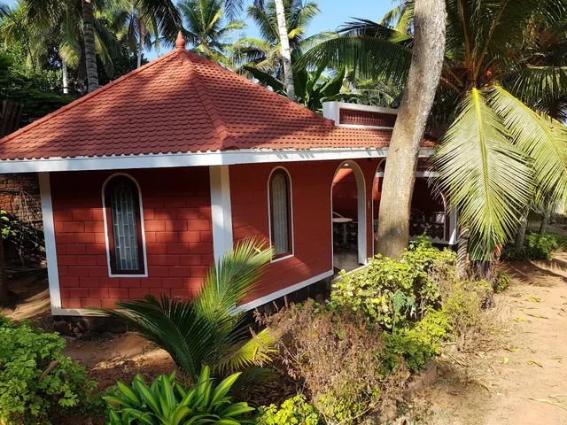 OYO 23594 T S Holiday Home Resort