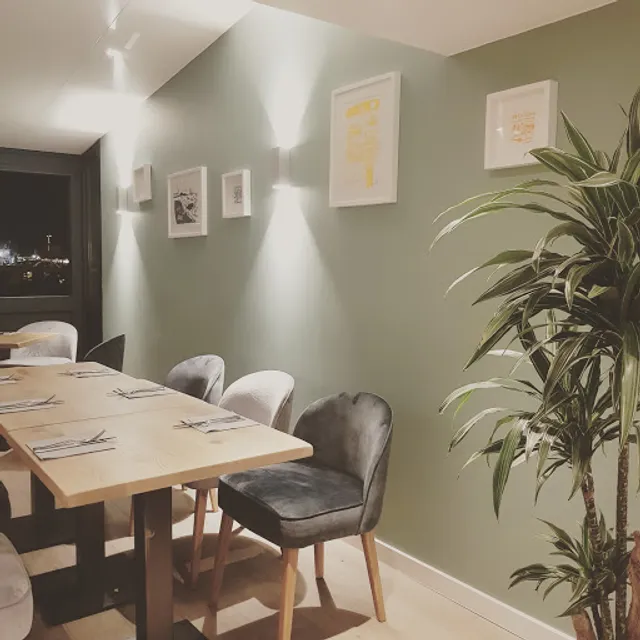 MA CABANE SUR LE PORT