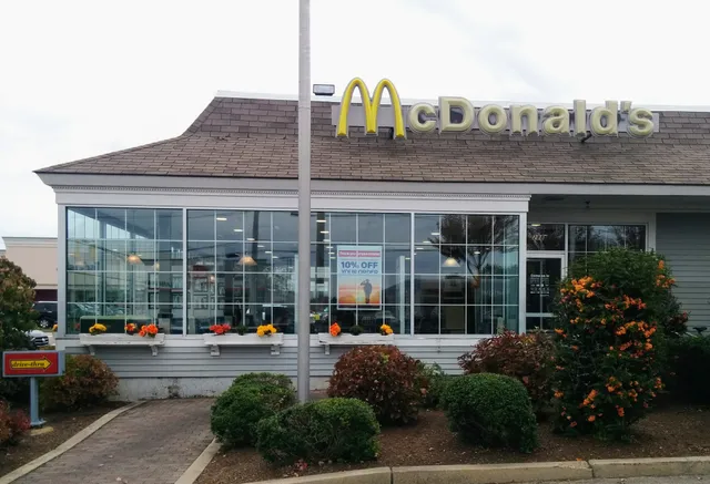 RK Plaza Middletown, RI