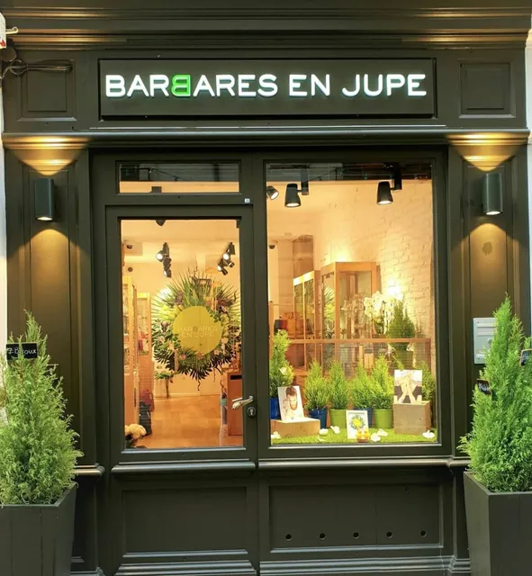 BARBARES EN JUPE BIJOUX