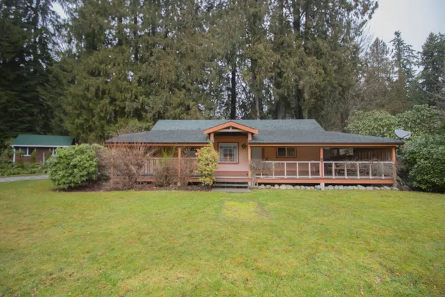 Greendale Riverside Cabins