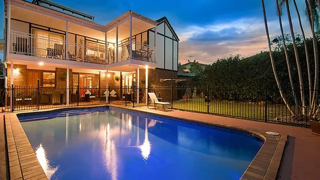 Ainslie Manor Guest House.