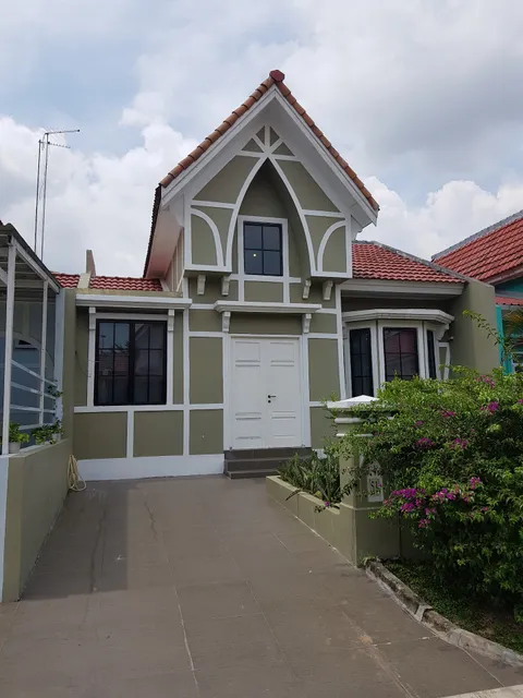 Danka@Tudor Residence