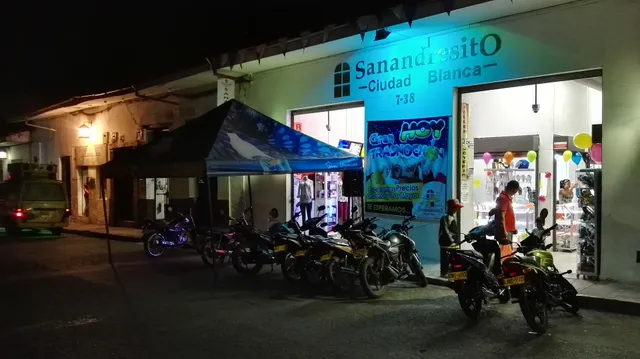 Centro Comercial San Andresito Ciudad Blanca
