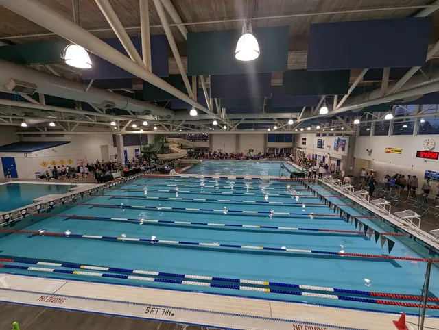 Willamalane Park Swim Center