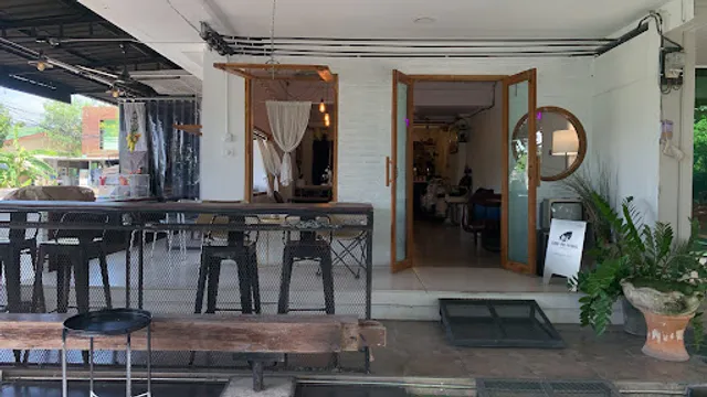 ช่อมะเฟือง พานิช Chor-ma-feuang coffee shop