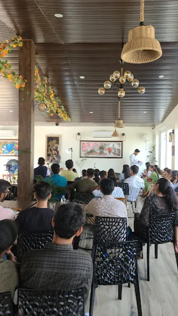 White Orchid Cafe and Restaurant