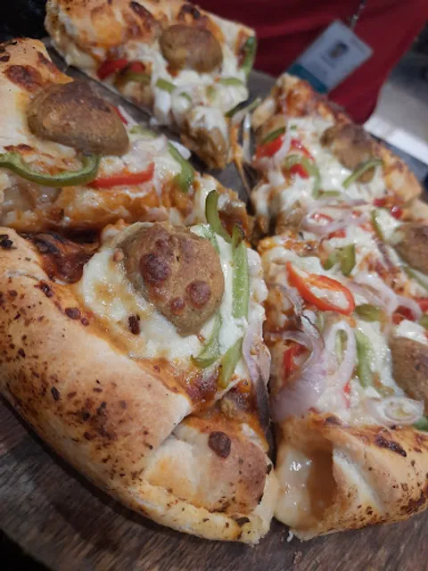 The pizza planet Porbandar