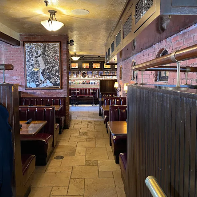 Winberie's Restaurant & Bar