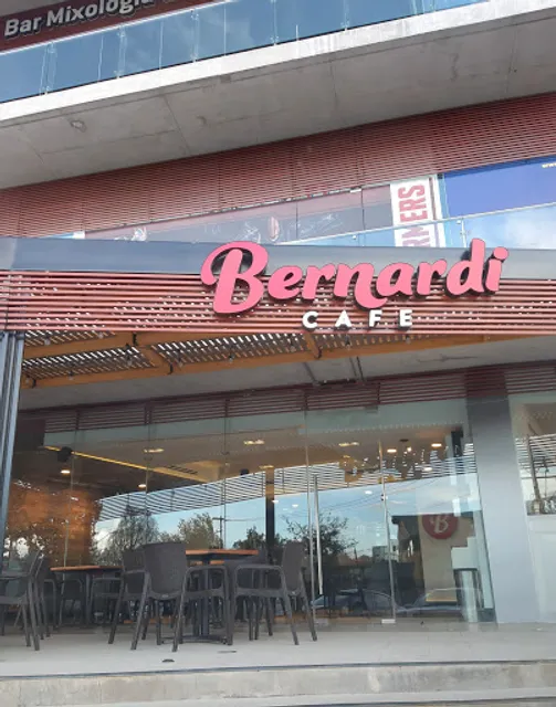 Bernardi Café Plaza 3106