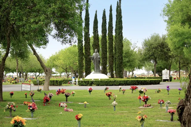 Highland Memorial Park