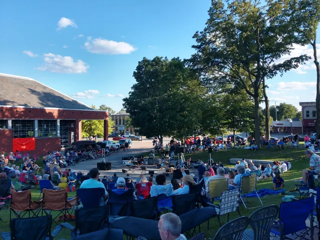Howell Courthouse Amphitheater