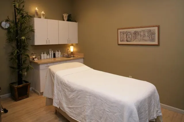 SPA Next foot massage couple massage deep tissue massage oil massage 24 hour massage