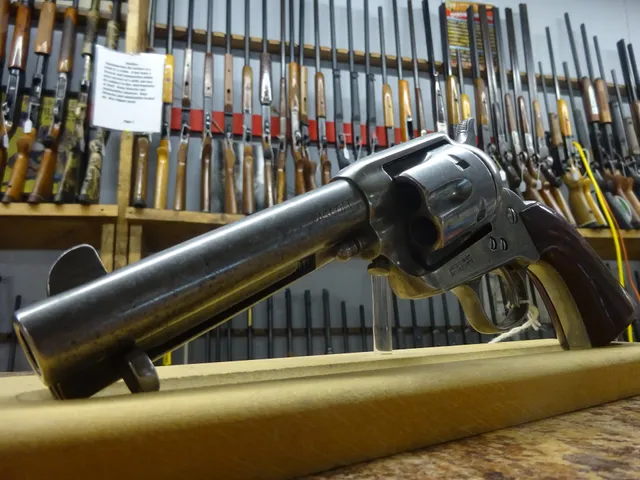 Main street trading center