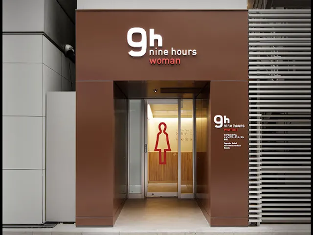 Nine Hours Woman Kanda