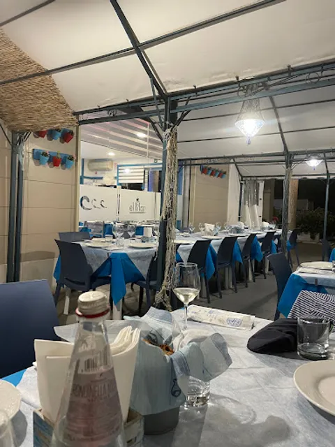 El Mar - Fish Food & Drink