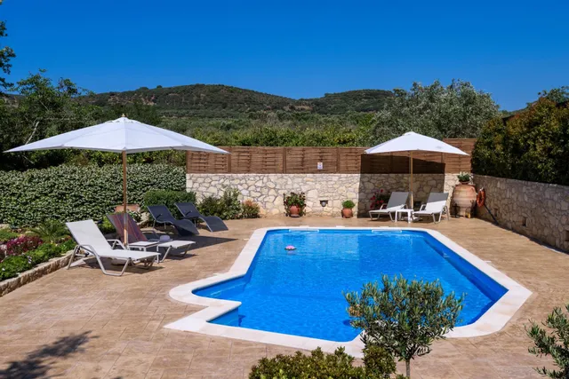 Alia Stone Villa-Families&Heated pool