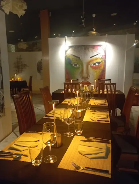 Taste Bar & Restaurant