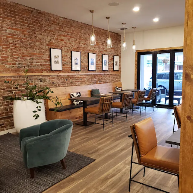 The Grove Tasting Room