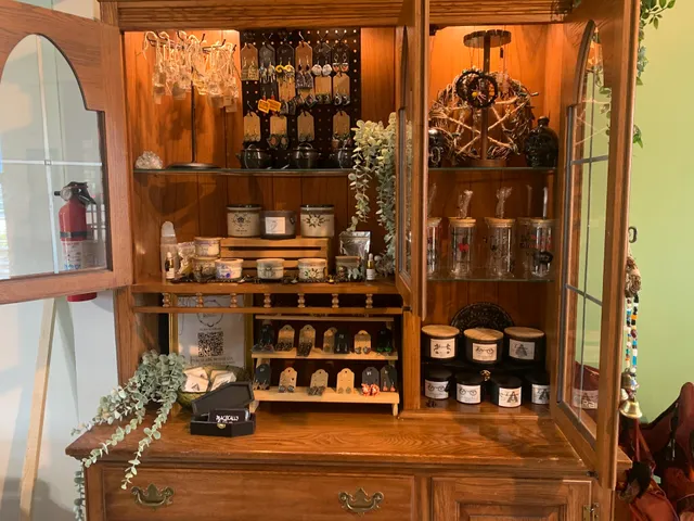Izzy’s Apothecary As Above So Below