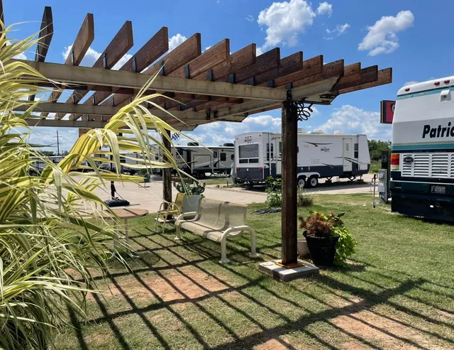 Chouteau Moto RV Park