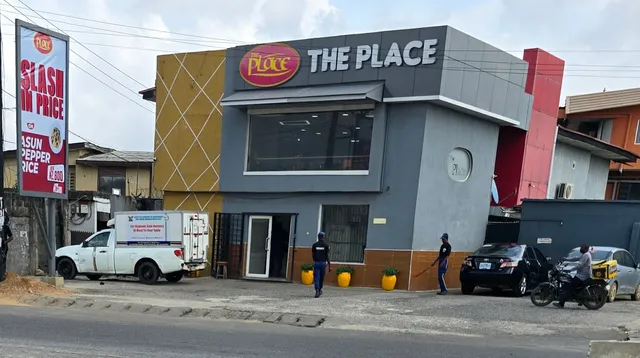 The Place Restaurant, Akowonjo