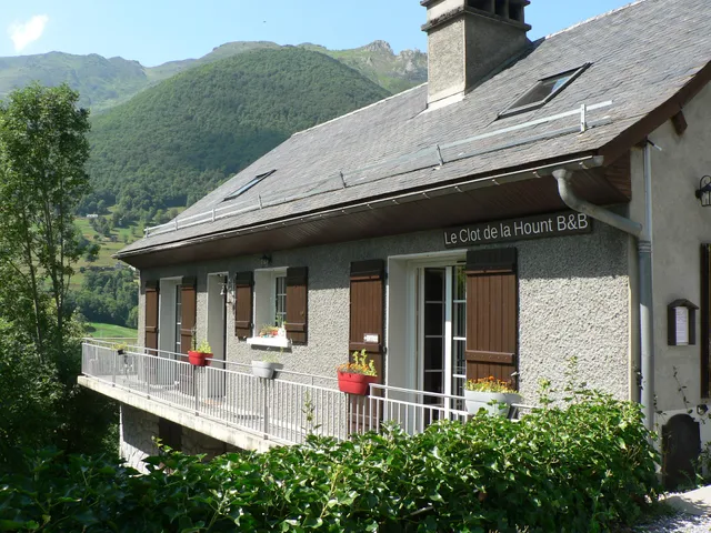Chambres et Table d'Hôtes le Clot de la Hount
