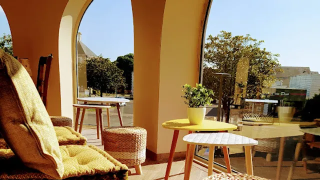 L'Evidence Lounge Bar