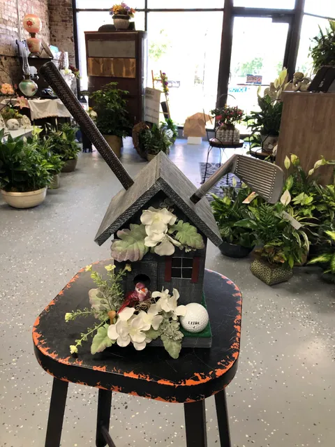 Rosebud Flowers & Gifts