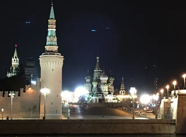 PEOPLE Red Square Hotel