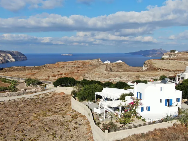 Arcana Santorini Villas