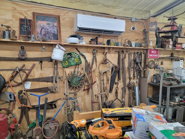 Because He Lives Ministries