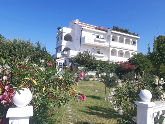 Apartments Villa Antula