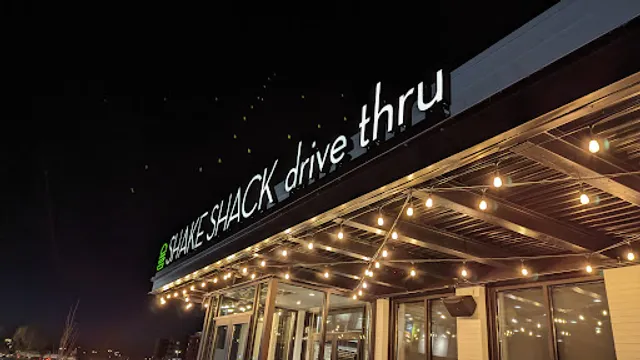 Shake Shack Liberty Center