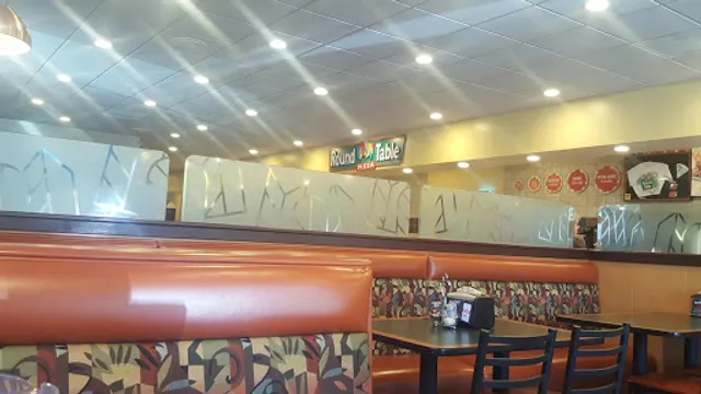 Round Table Pizza