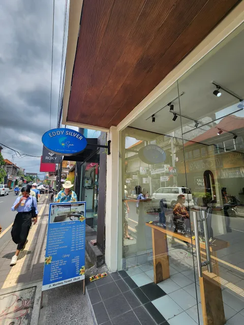 Eddy Silver & Spa Monkey Forest