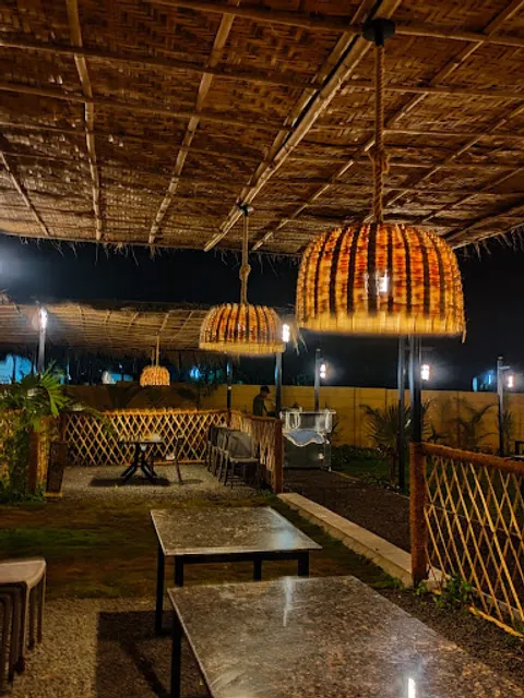 Mom's Kokan Katta Family Restaurant