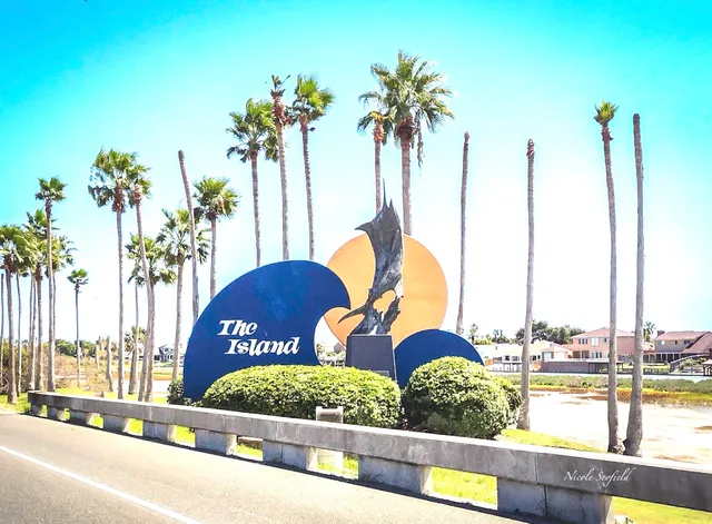 Island House Condo Hotel