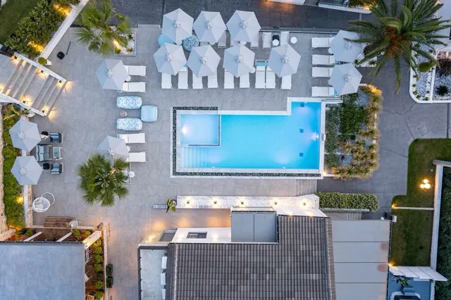 Pachis Escape Suites