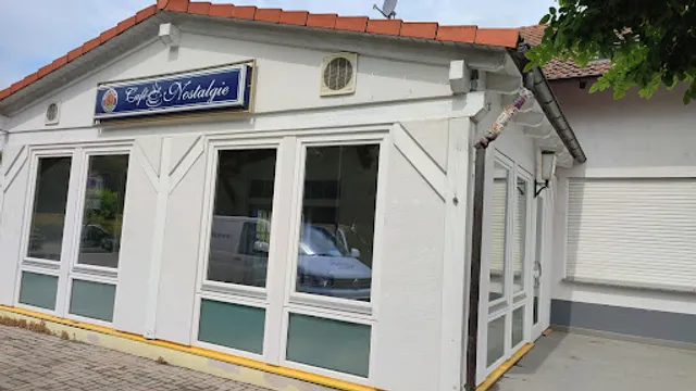 Cafe Nostalgie